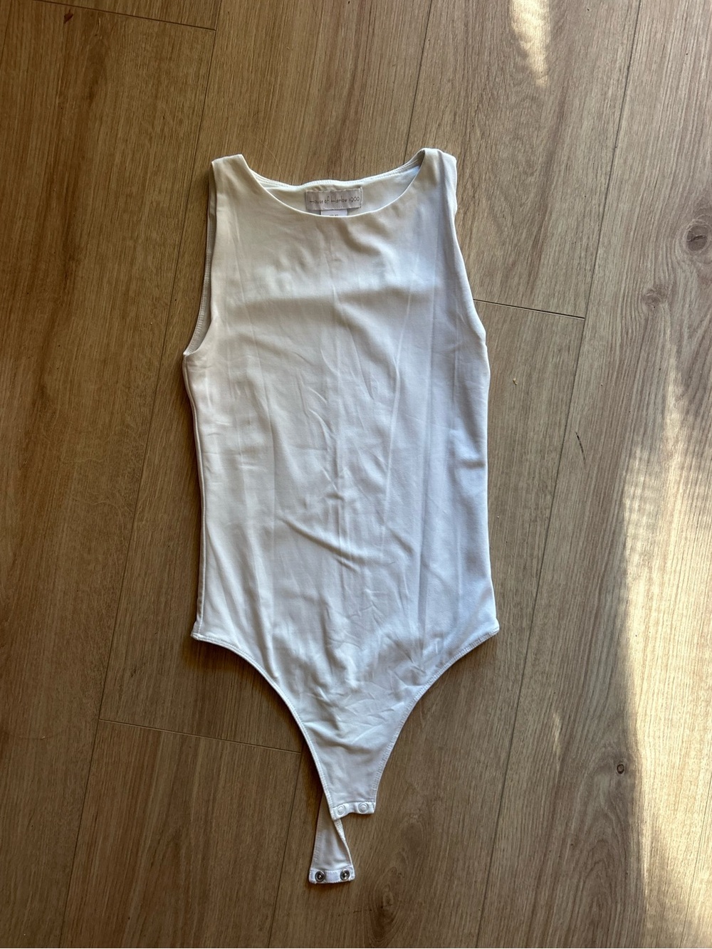 House of Harlow 1960 White Sleeveless High Neck Bodysuit